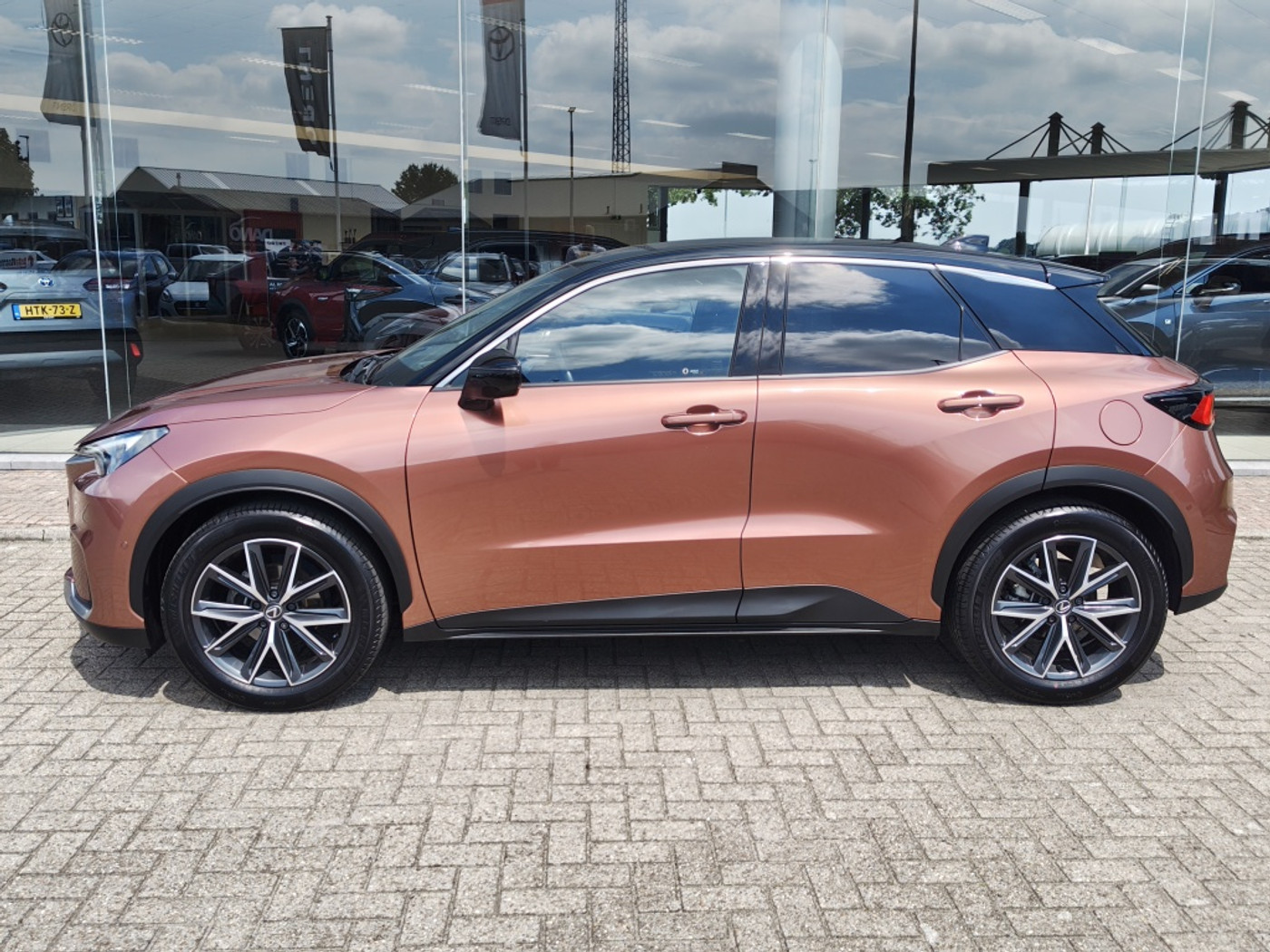 Foto van Lexus Lexus LBX