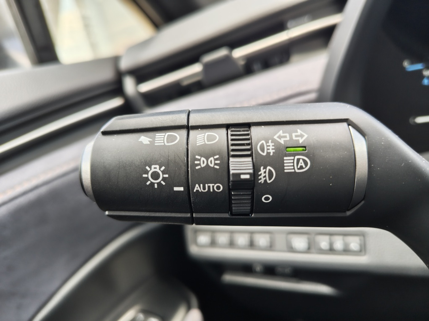 Foto van Lexus Lexus LBX