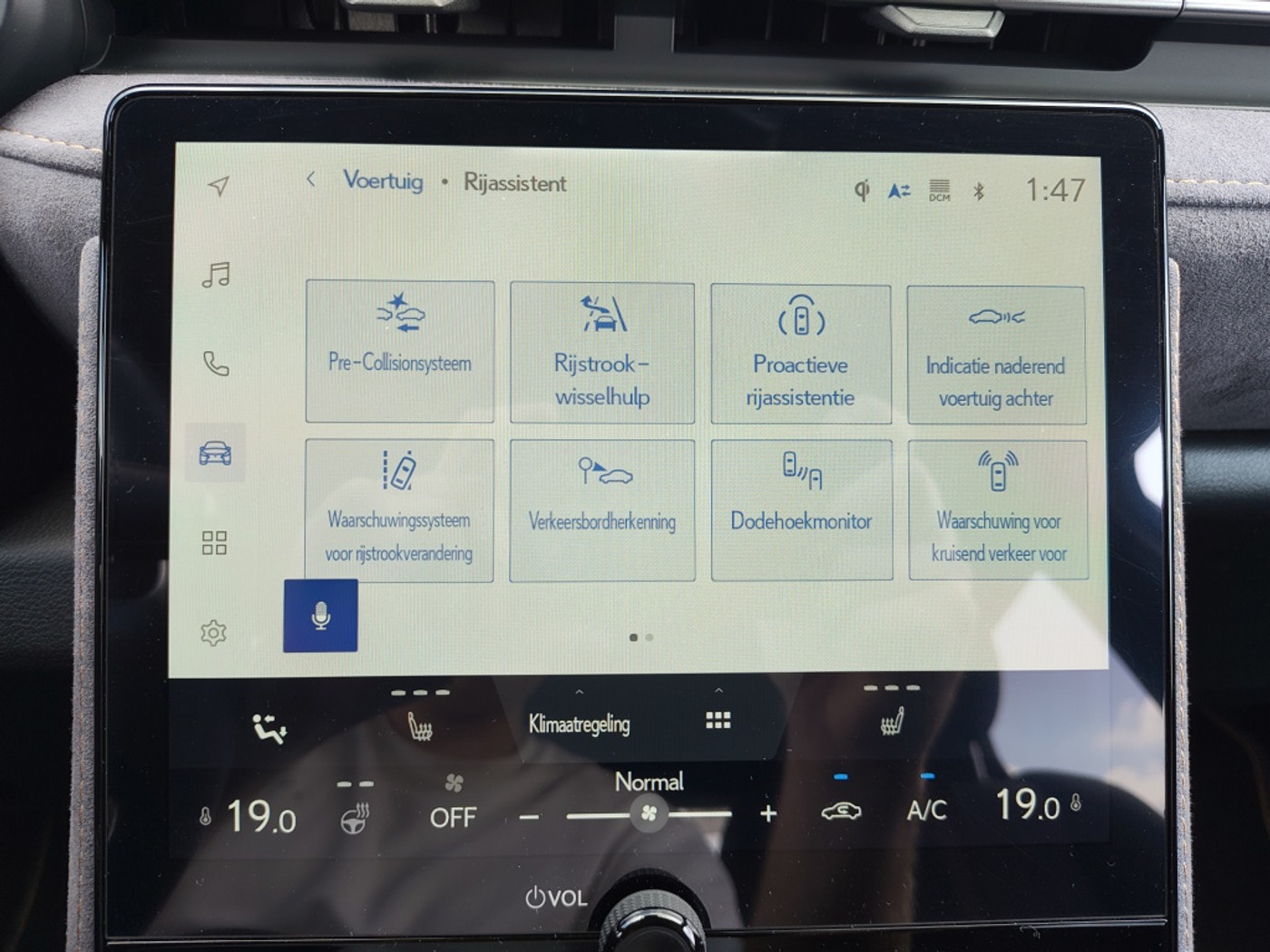 Foto van Lexus Lexus LBX
