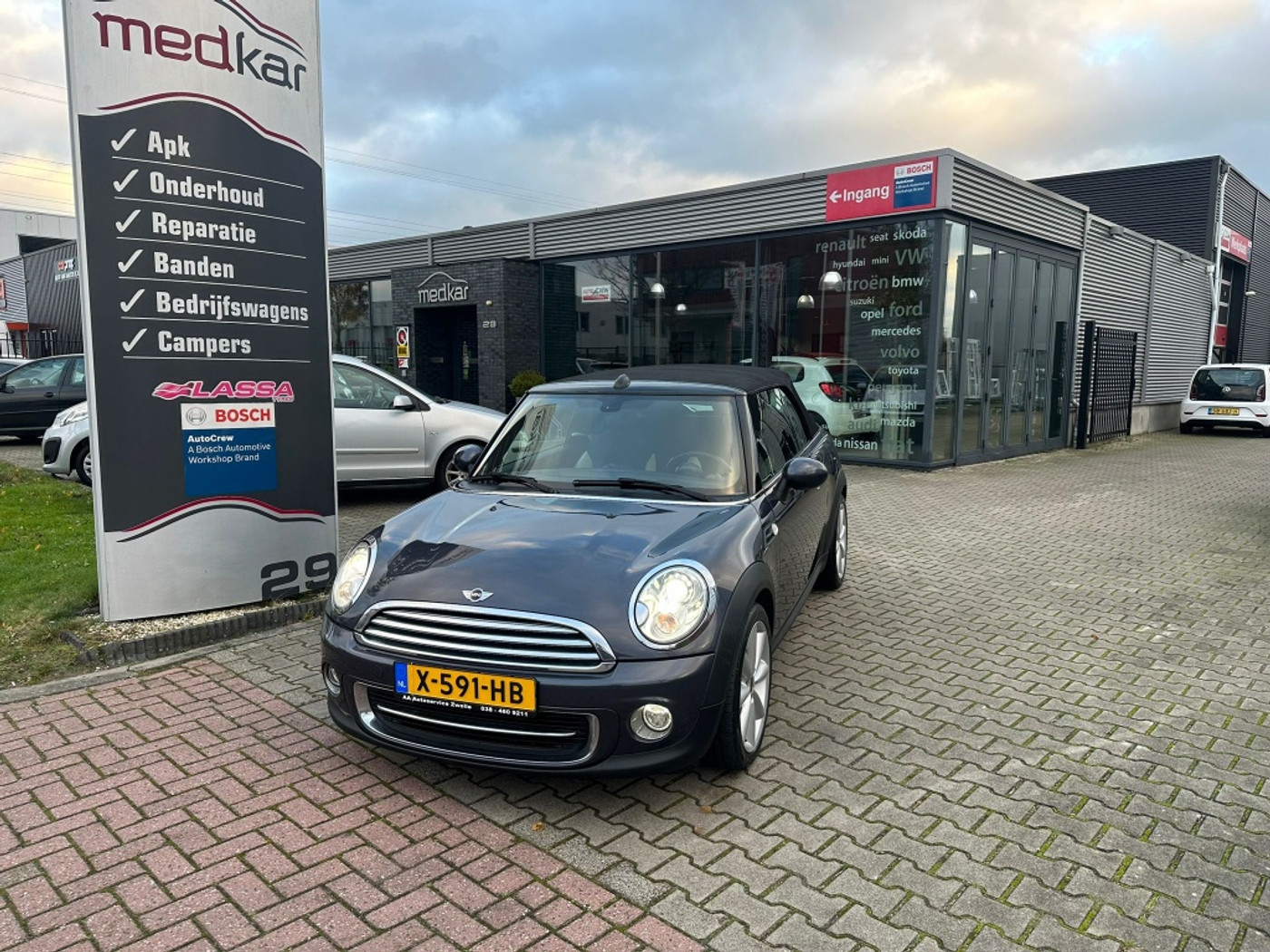 Mini Mini Cabrio 1.6 Cooper 2015 - voorkant