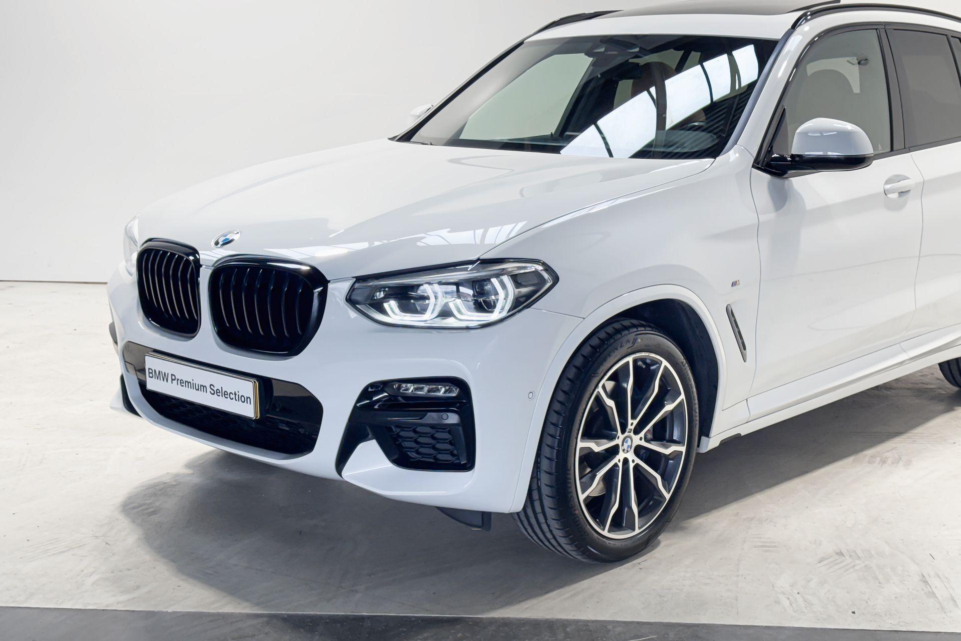 Foto van BMW X3 M40i