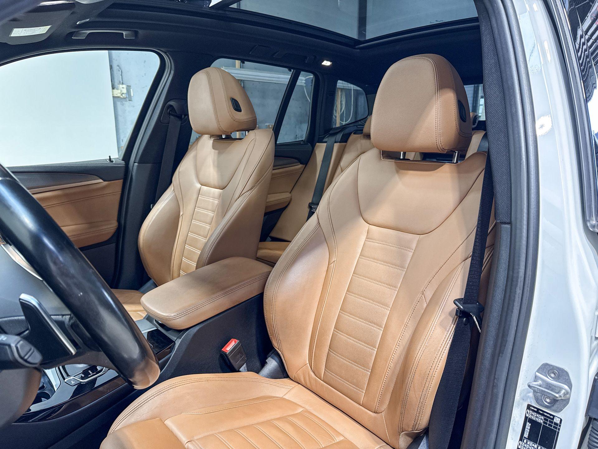 Foto van BMW X3 M40i