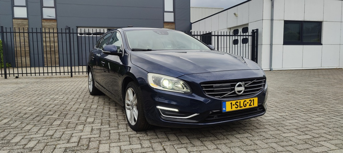 Foto van Volvo V60 Plug In Hybrid
