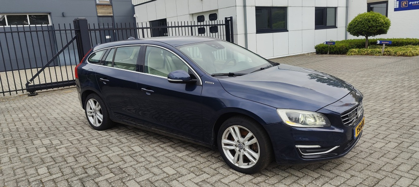 Foto van Volvo V60 Plug In Hybrid