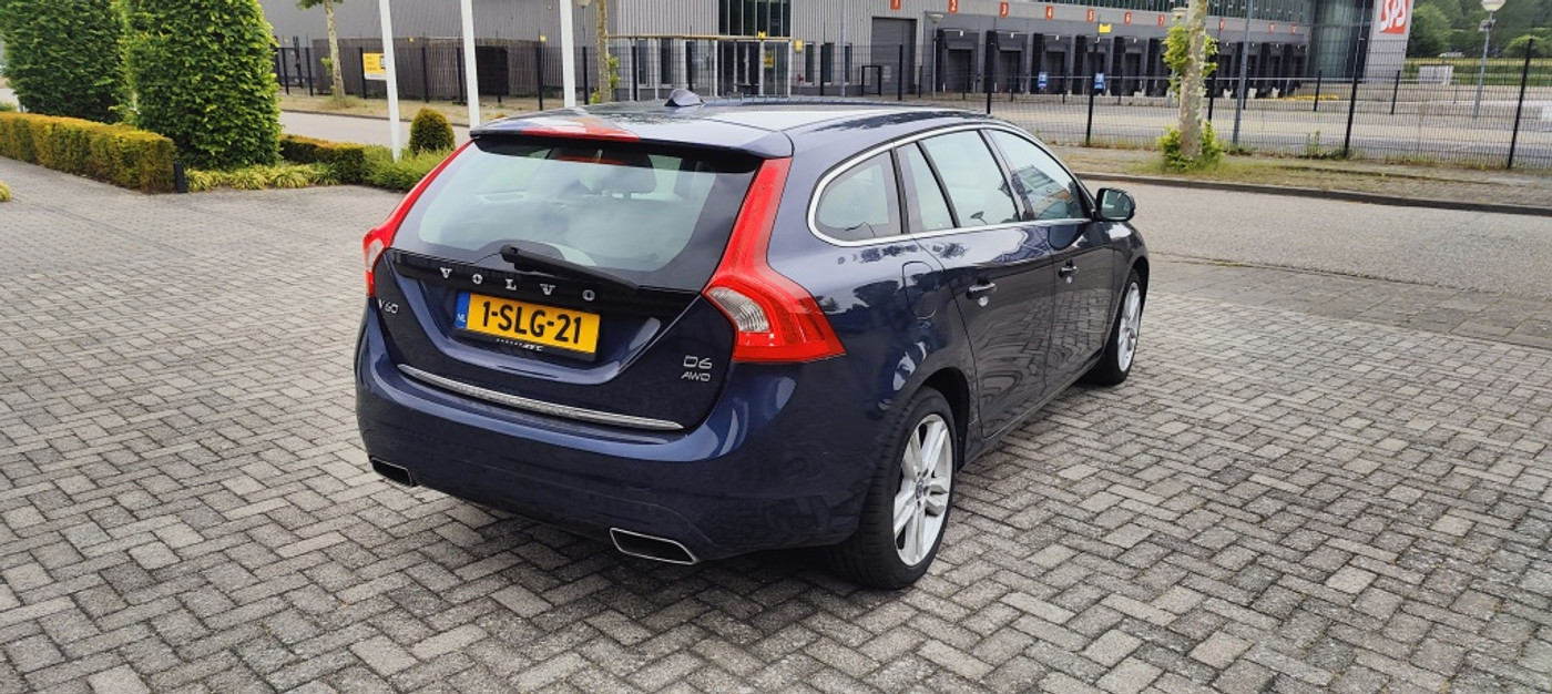 Foto van Volvo V60 Plug In Hybrid