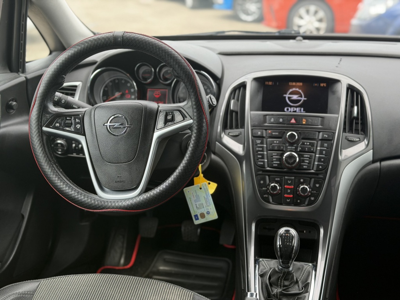 Foto van Opel Astra Sports Tourer