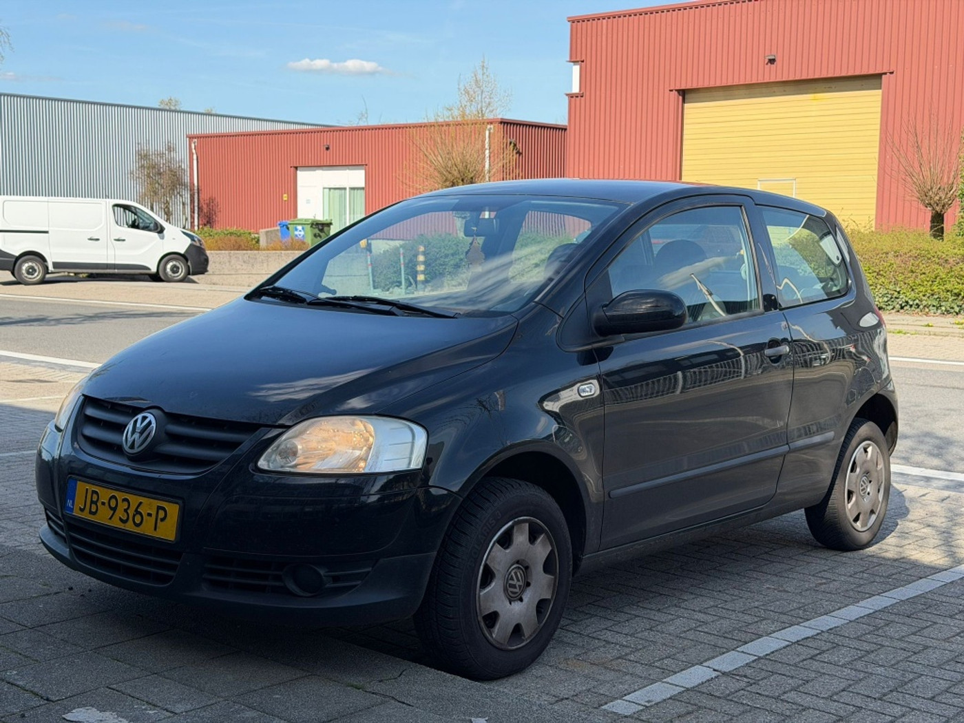 Volkswagen Fox 1.2 Benzine Airco Zwart 2005 - voorkant