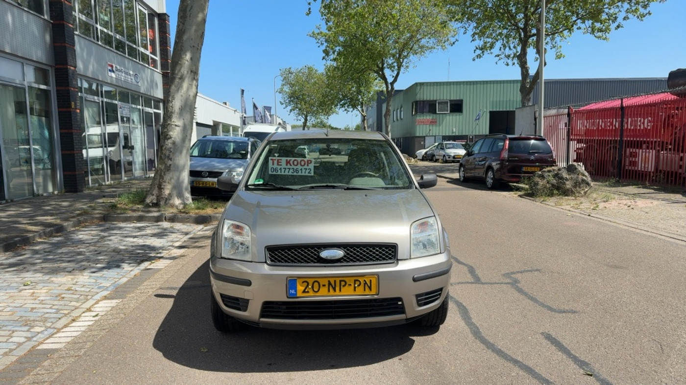 Ford Fusion 1.4-16V Celebration 2004 - voorkant