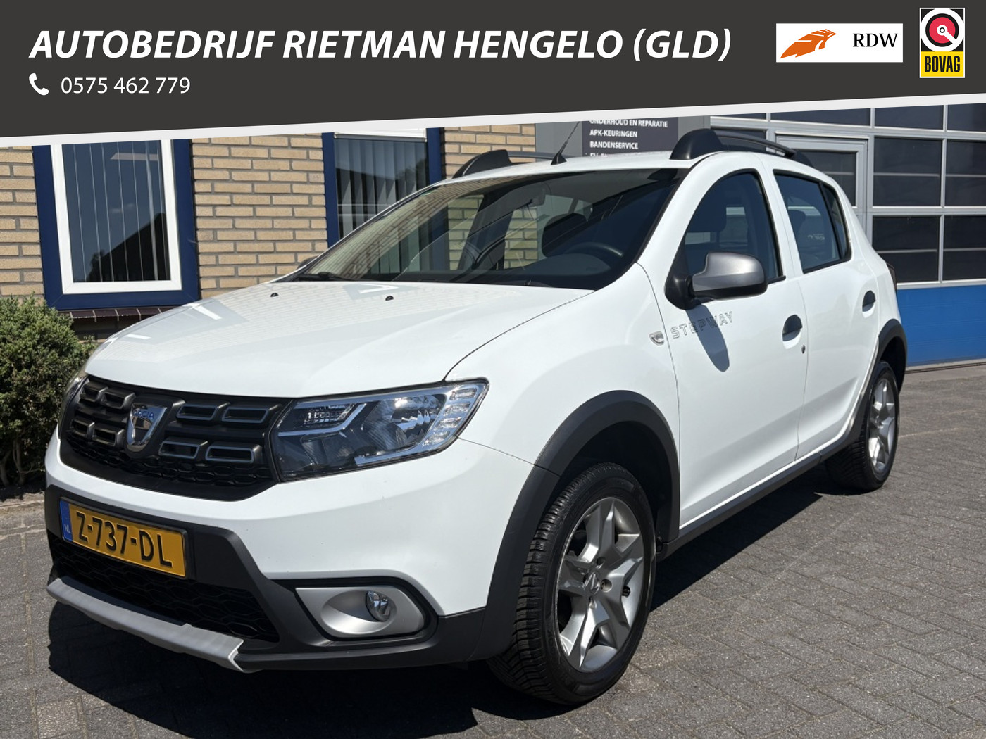 Dacia Sandero 0.9 TCe Tech Road STOELVERW-NAVI-BT 2018 - voorkant