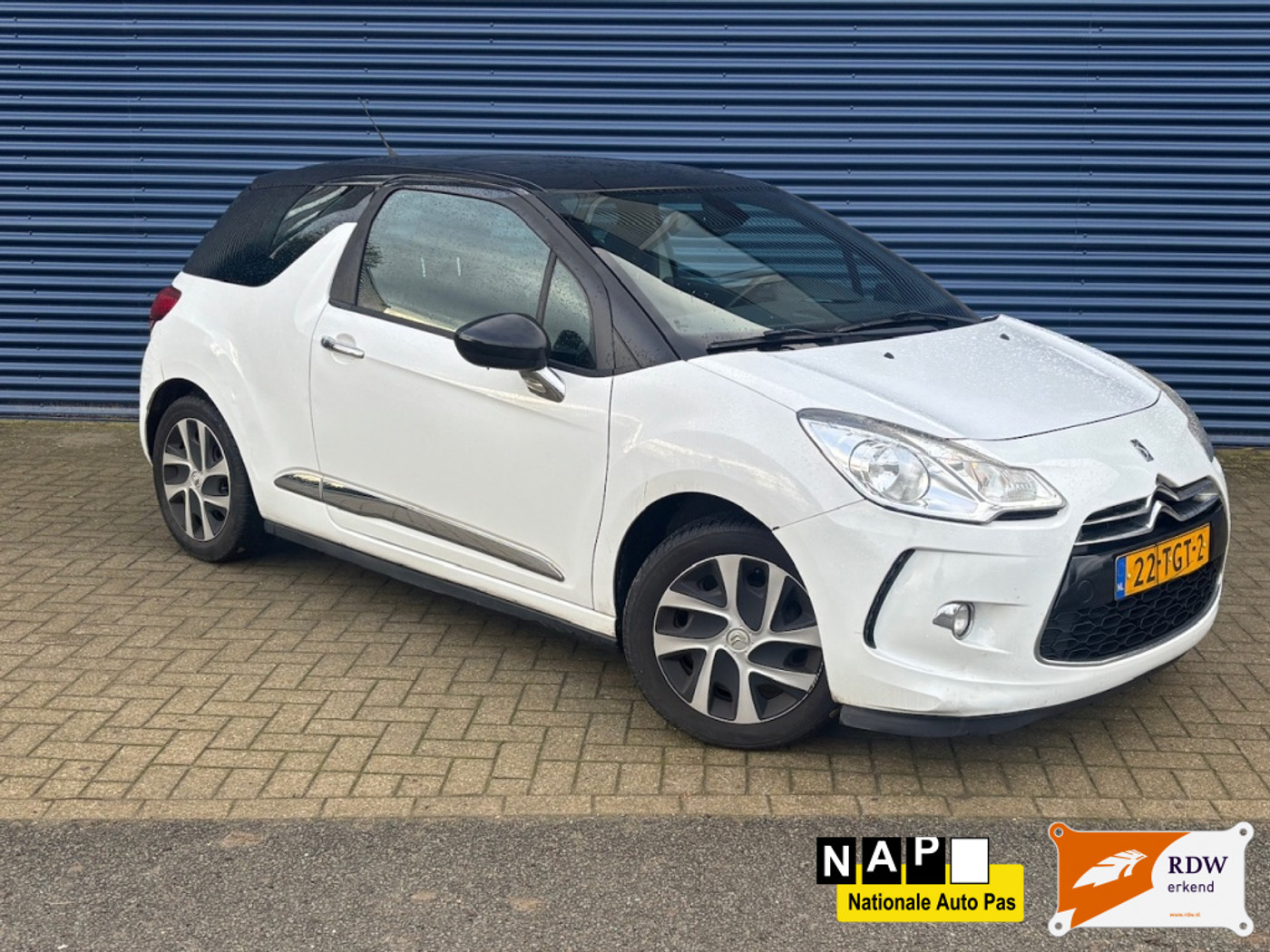 Citroen Ds3 1.6 e-HDi So Chic / NAVI / CLIMA / HIFI 2012 - voorkant