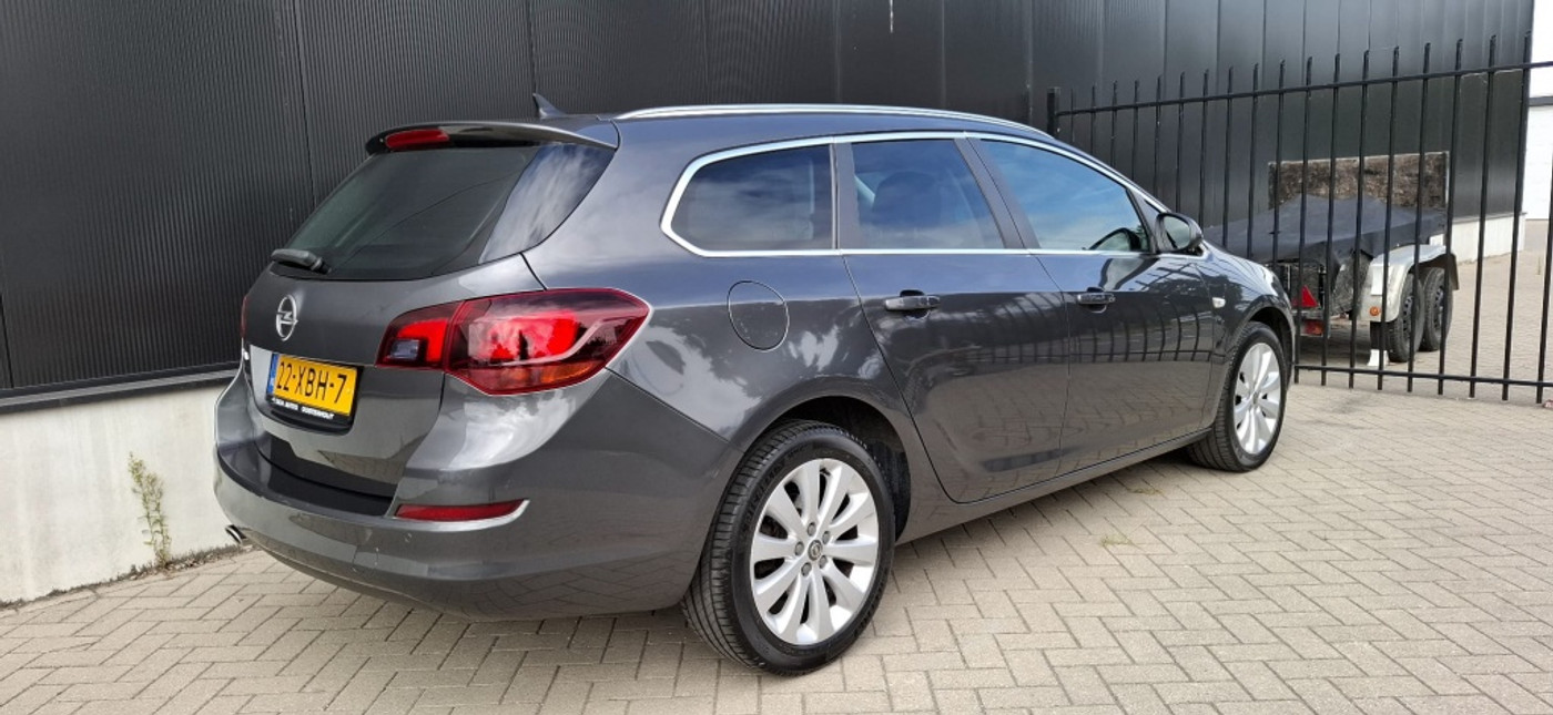 Foto van Opel Astra Sports Tourer