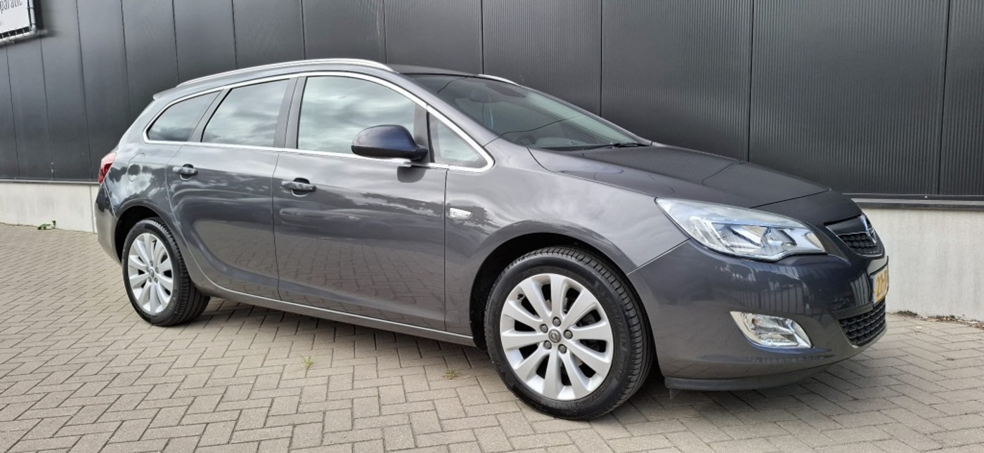 Foto van Opel Astra Sports Tourer