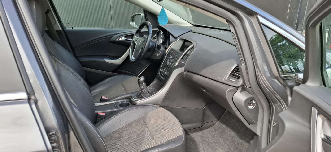 Foto van Opel Astra Sports Tourer