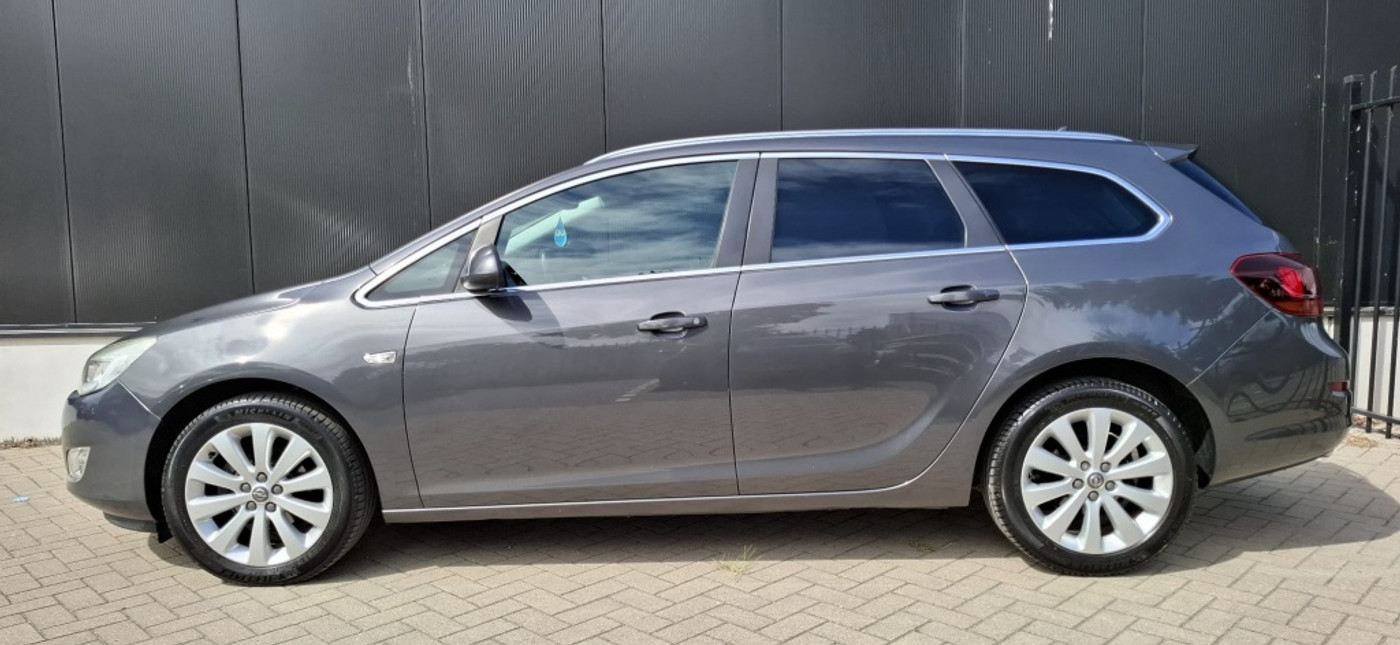Foto van Opel Astra Sports Tourer