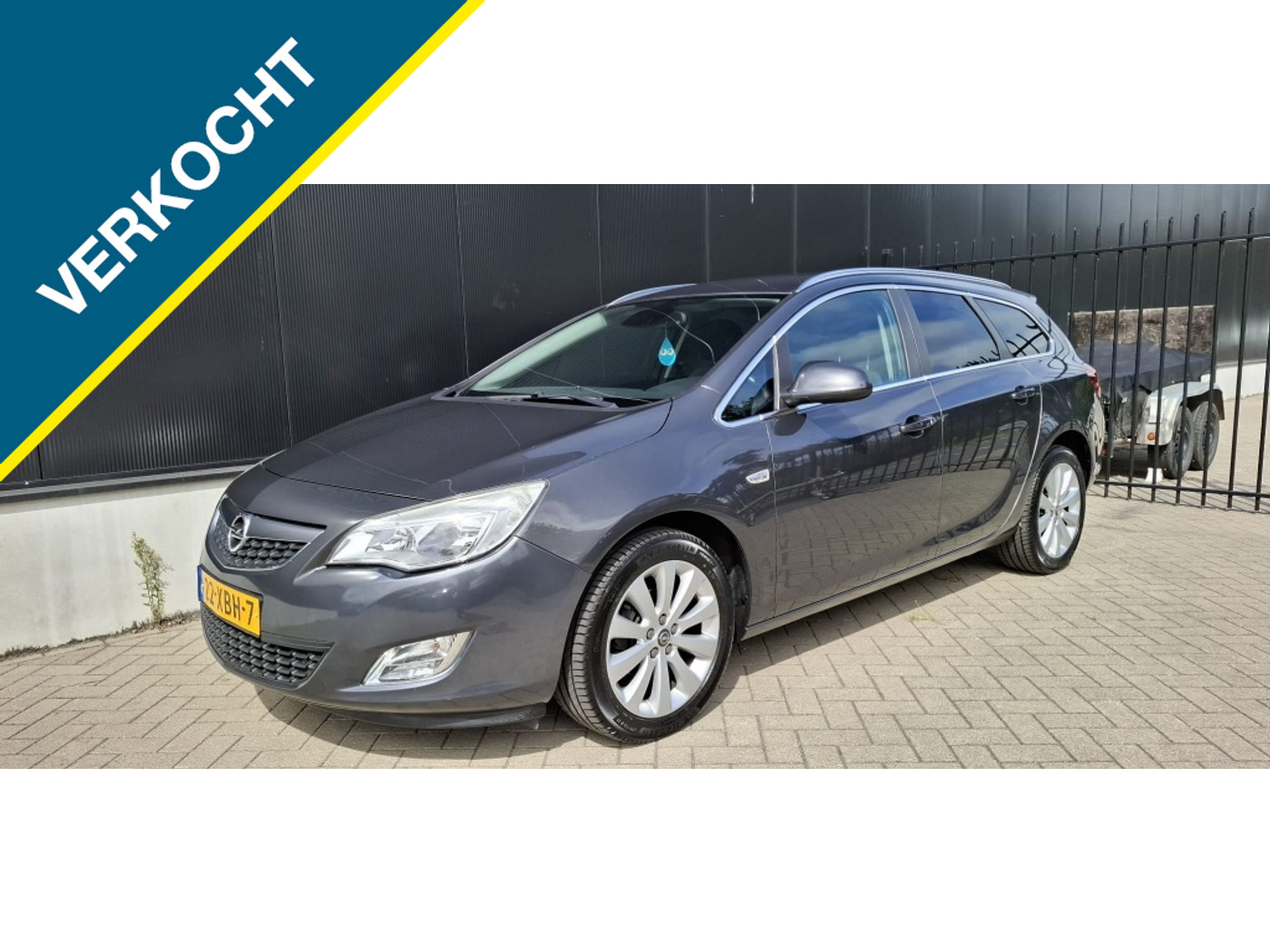 Opel Astra Sports Tourer 1.4 Turbo Anniversary Edition 2012 - voorkant
