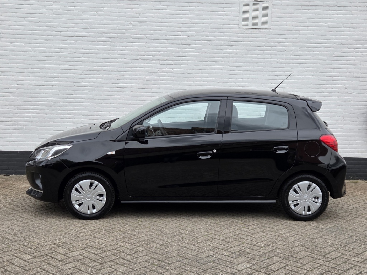 Foto van Mitsubishi Space Star