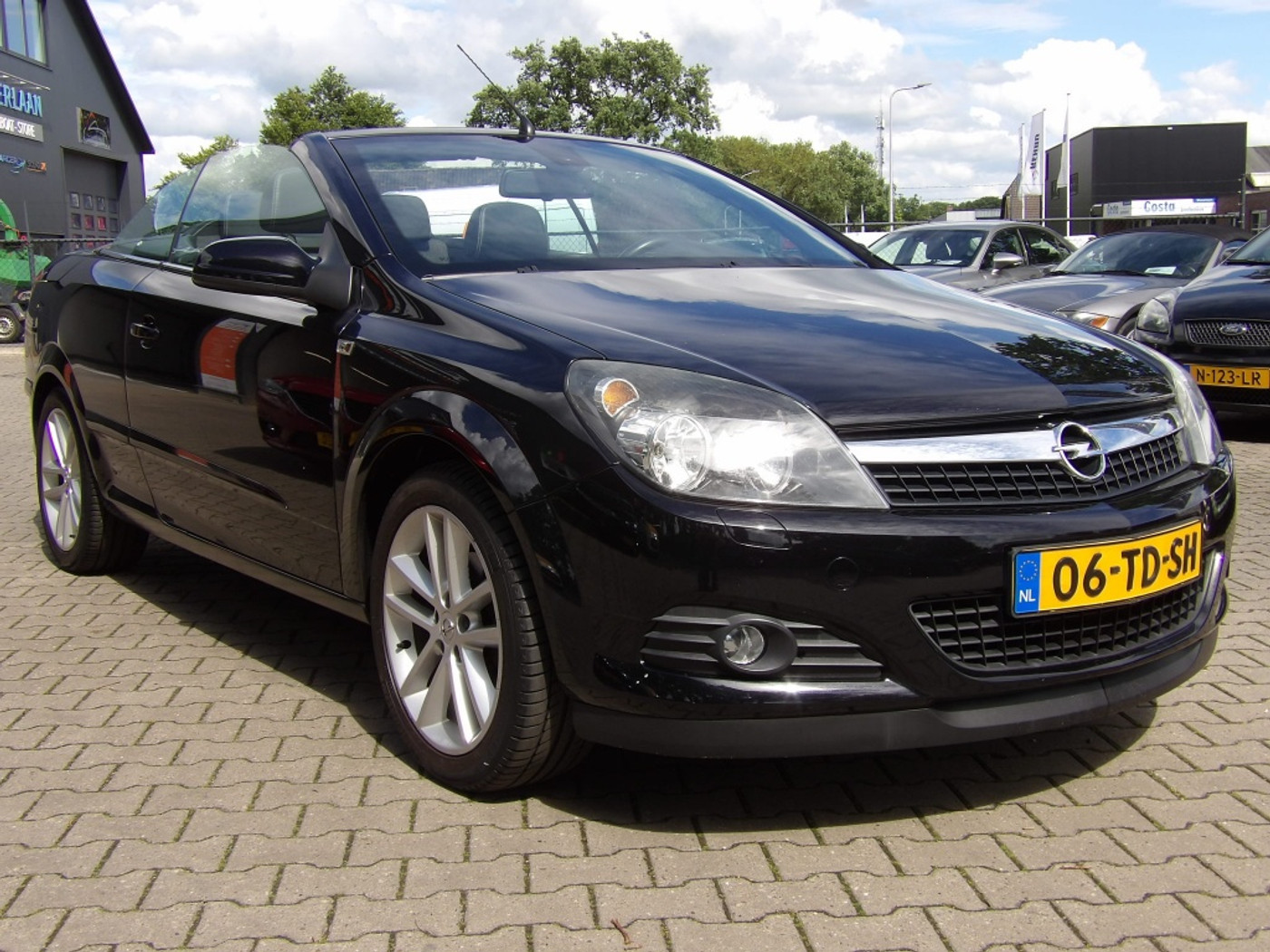Foto van Opel Astra Twin Top