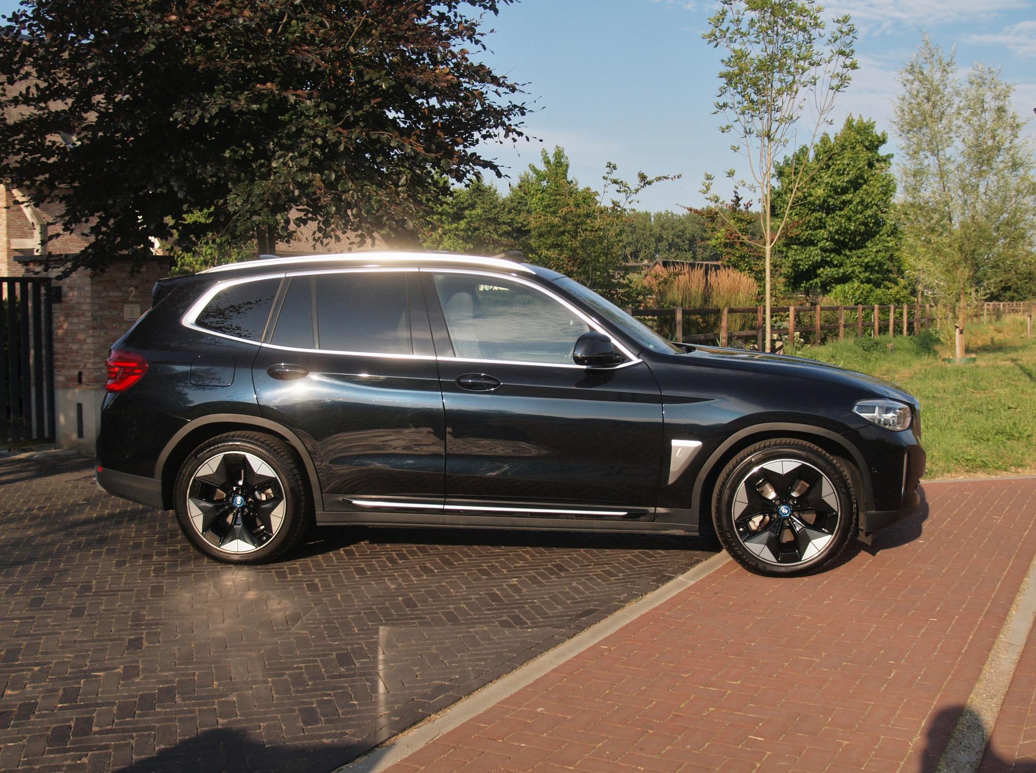 Foto van BMW Ix3