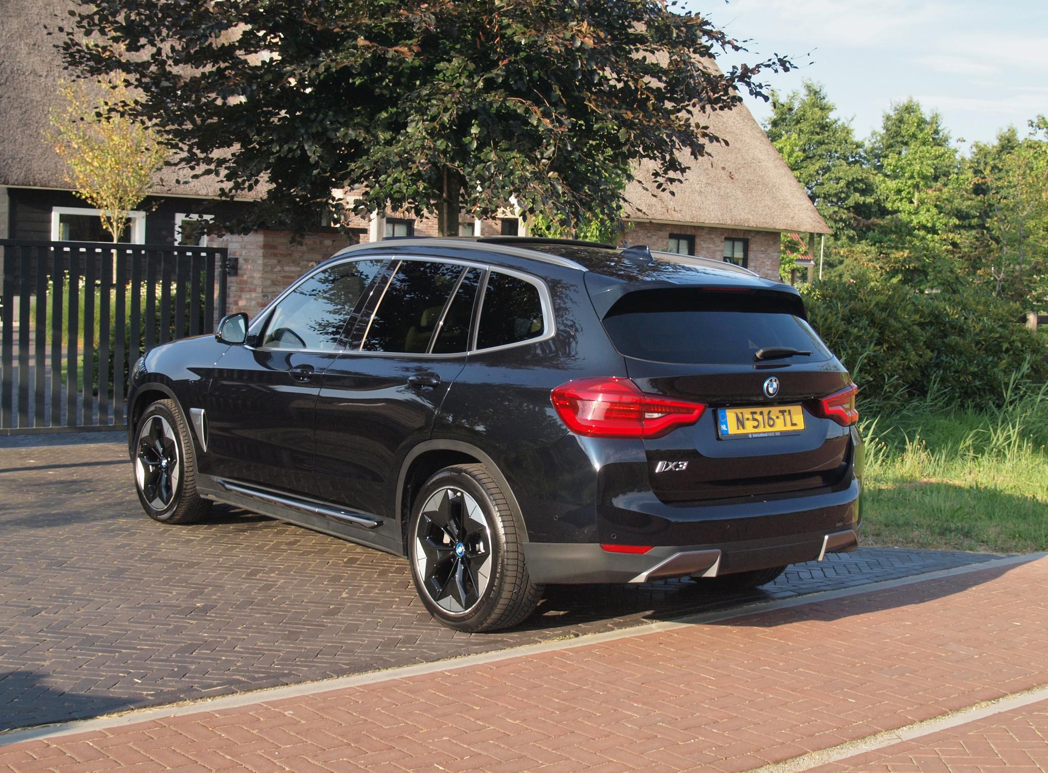 Foto van BMW Ix3