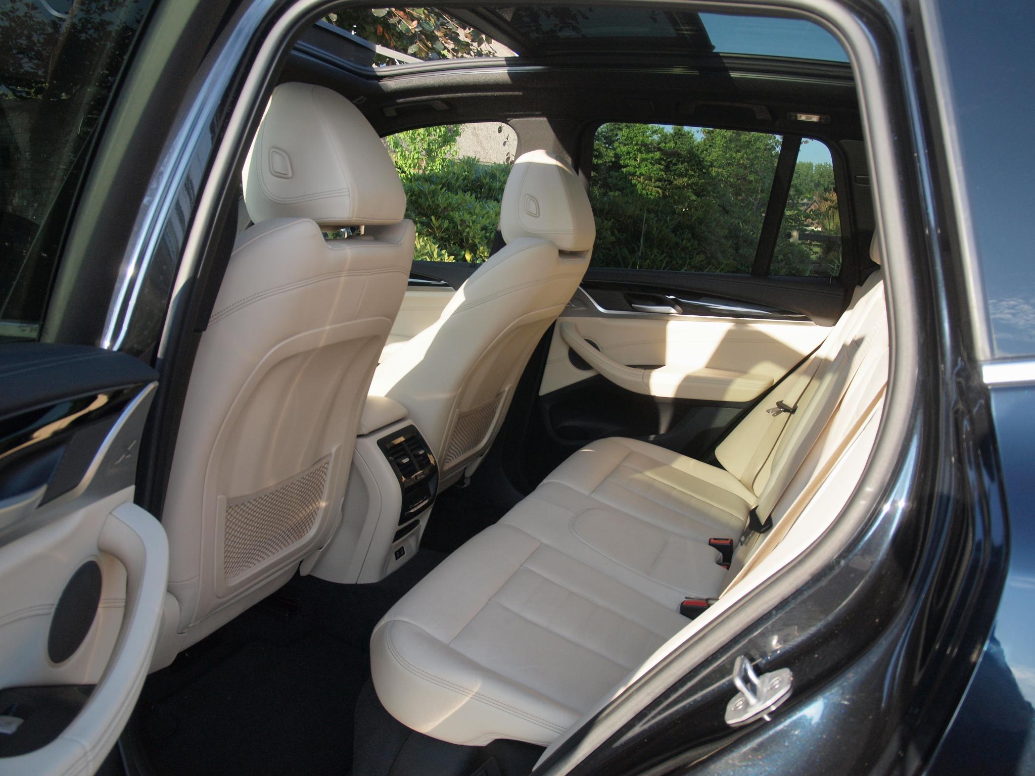 Foto van BMW Ix3