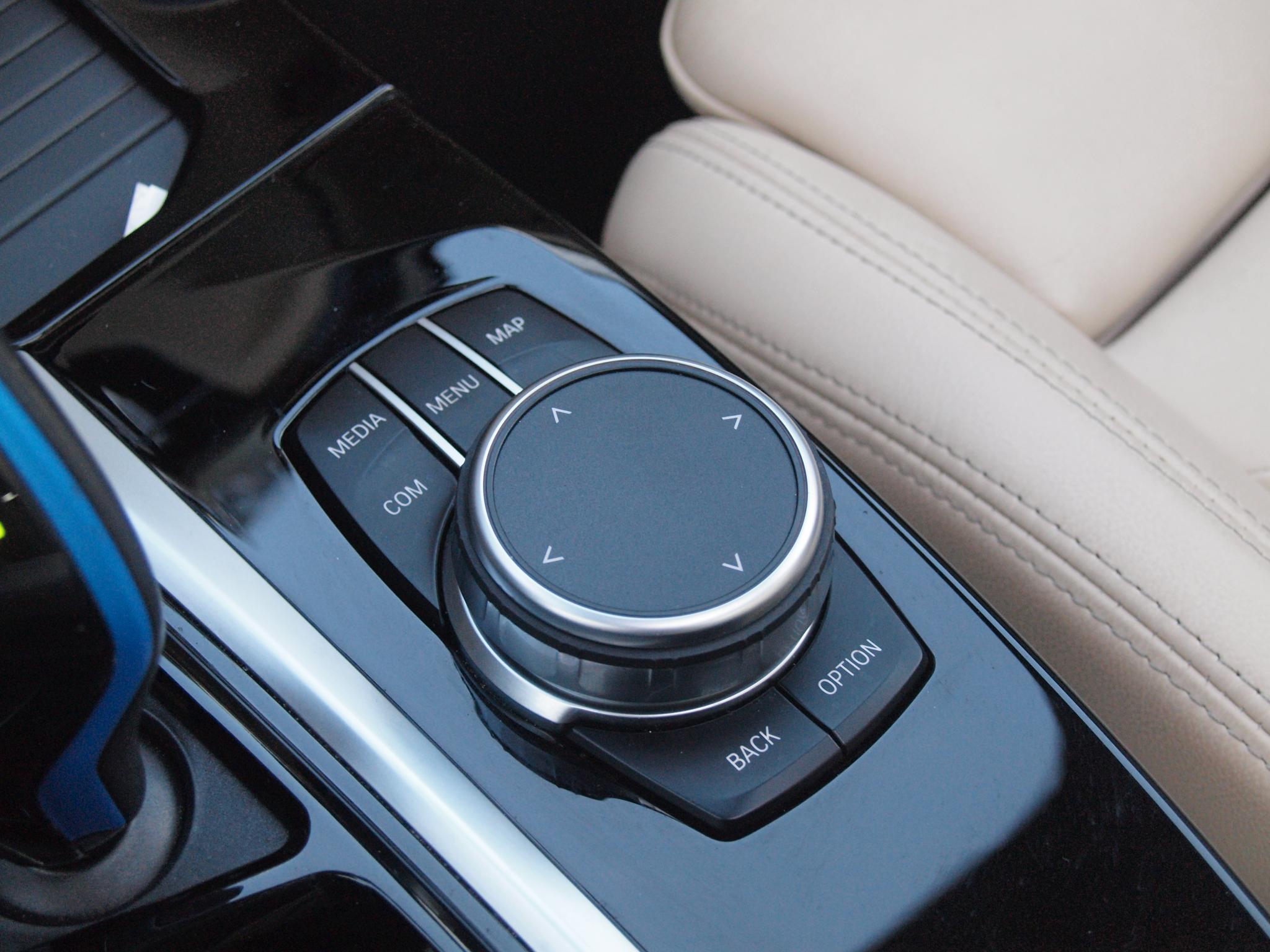 Foto van BMW Ix3