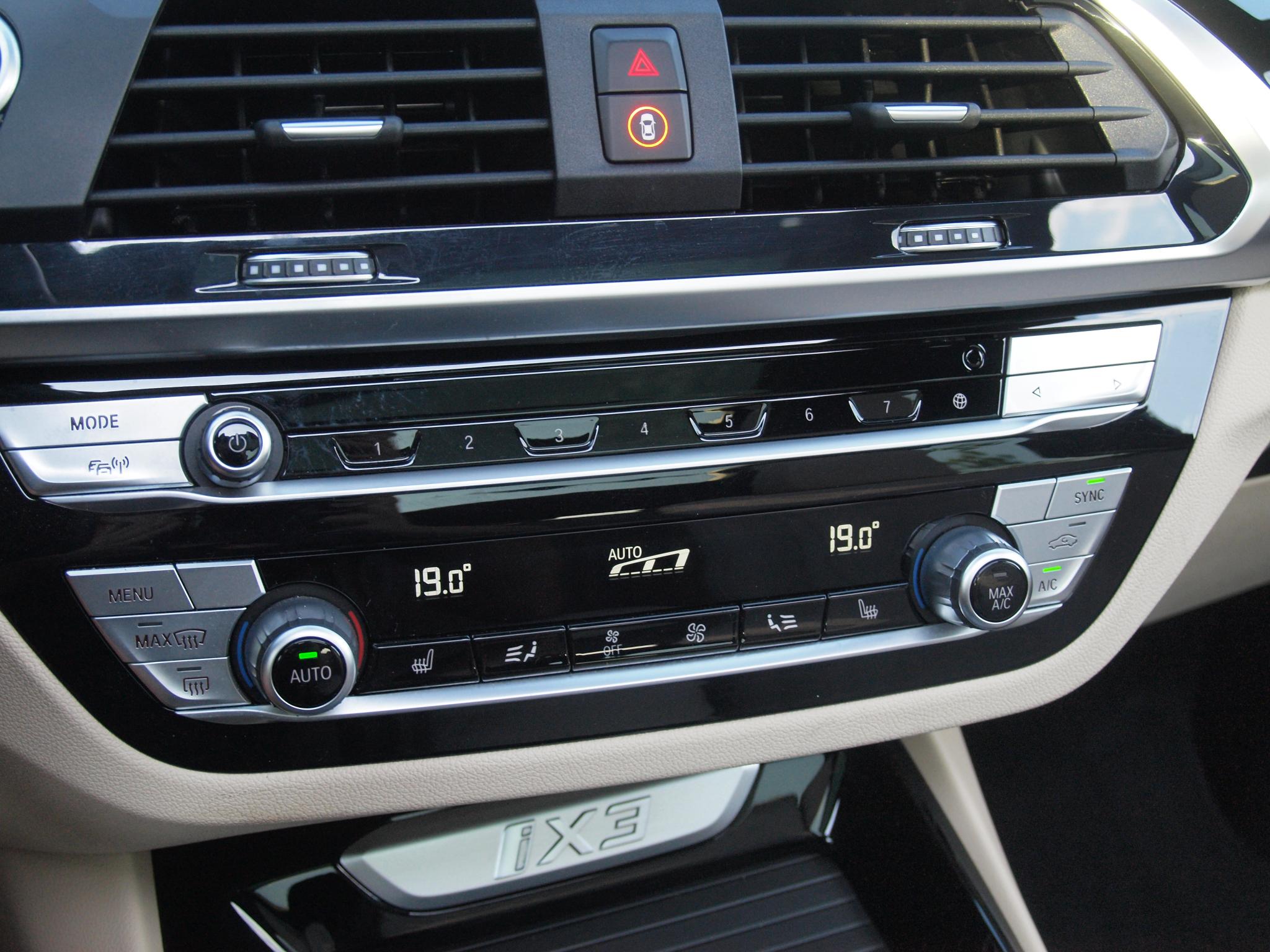 Foto van BMW Ix3