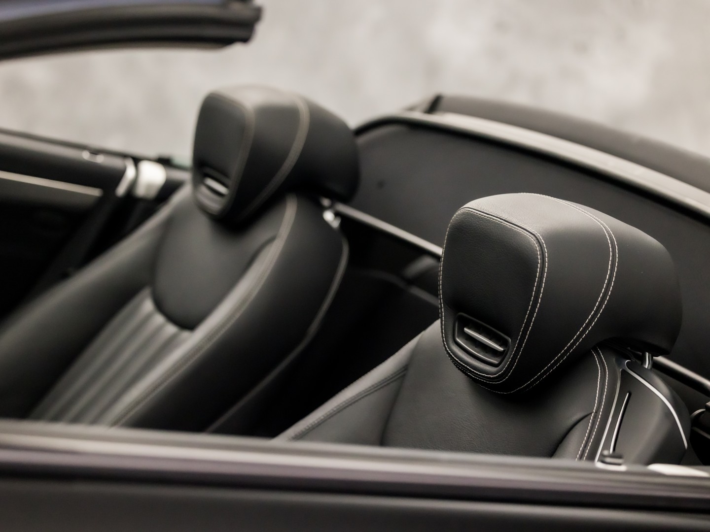 Foto van Mercedes-Benz SL 280
