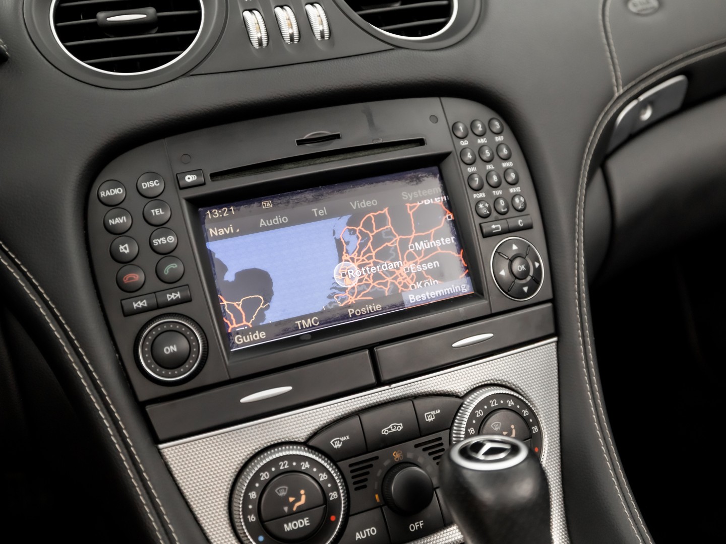 Foto van Mercedes-Benz SL 280