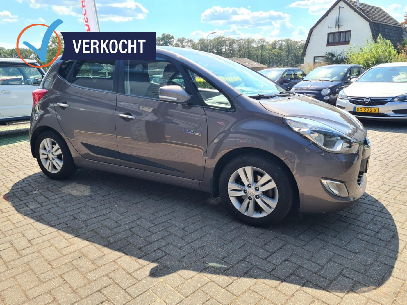 Hyundai Ix20 1.4i i-Vision Pano Trekhaak 2012 - voorkant