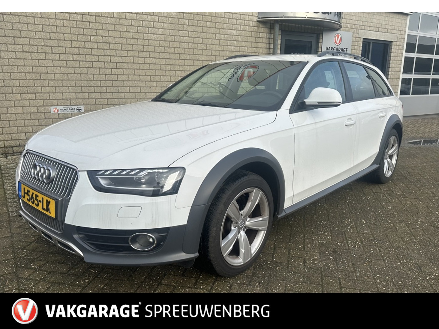 Audi A4 Allroad Quattro 2.0 TFSI Hoog olieverbruik 2015 - voorkant