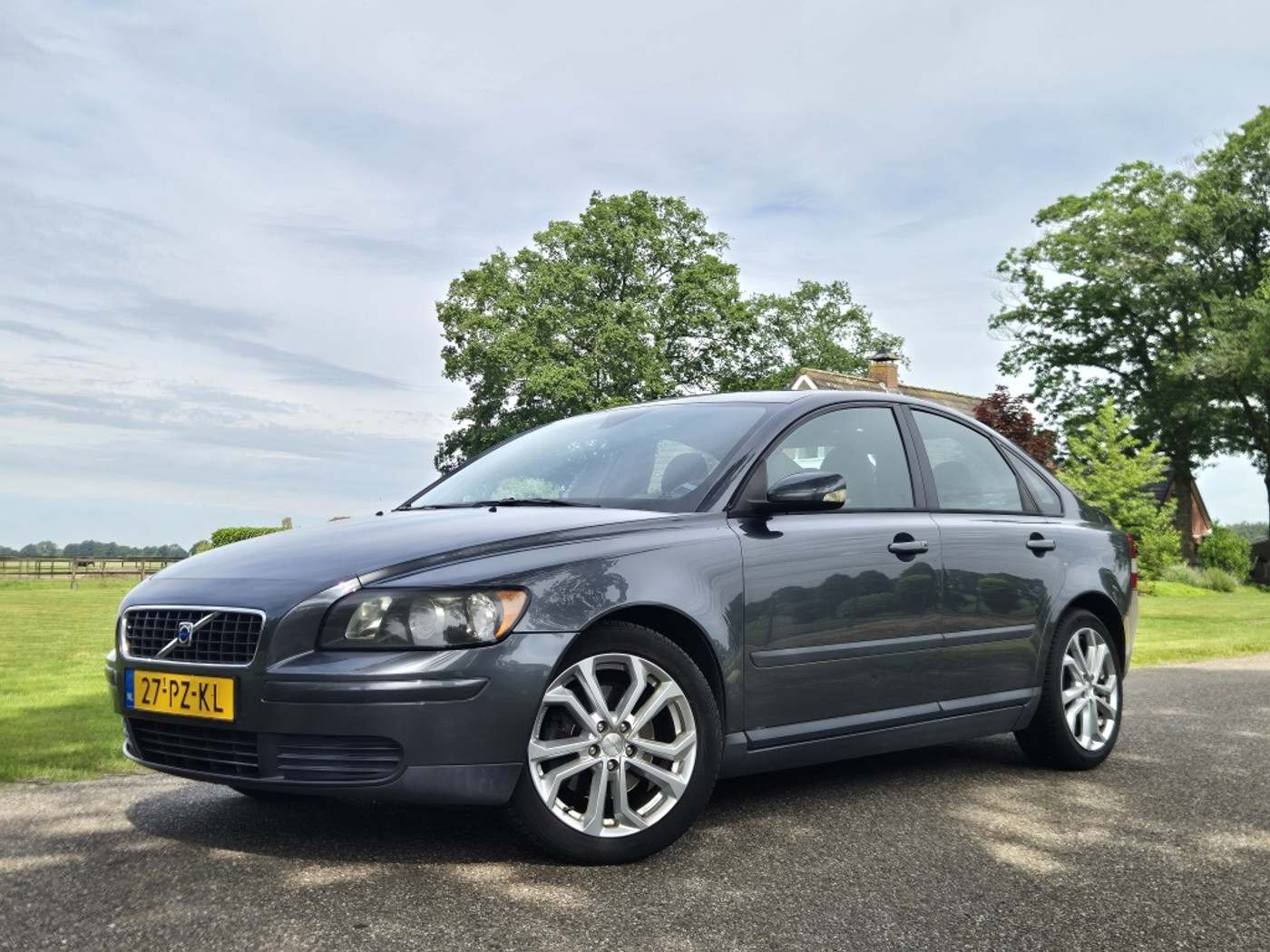 Volvo S40 2.4 Kinetic 2005 - voorkant