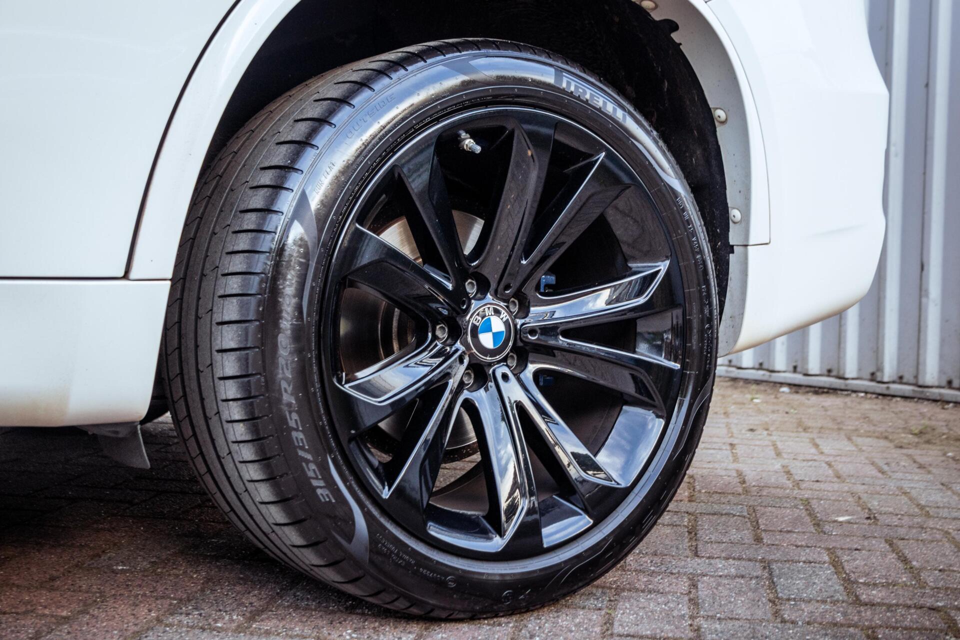 Foto van BMW X5 Xdrive40e