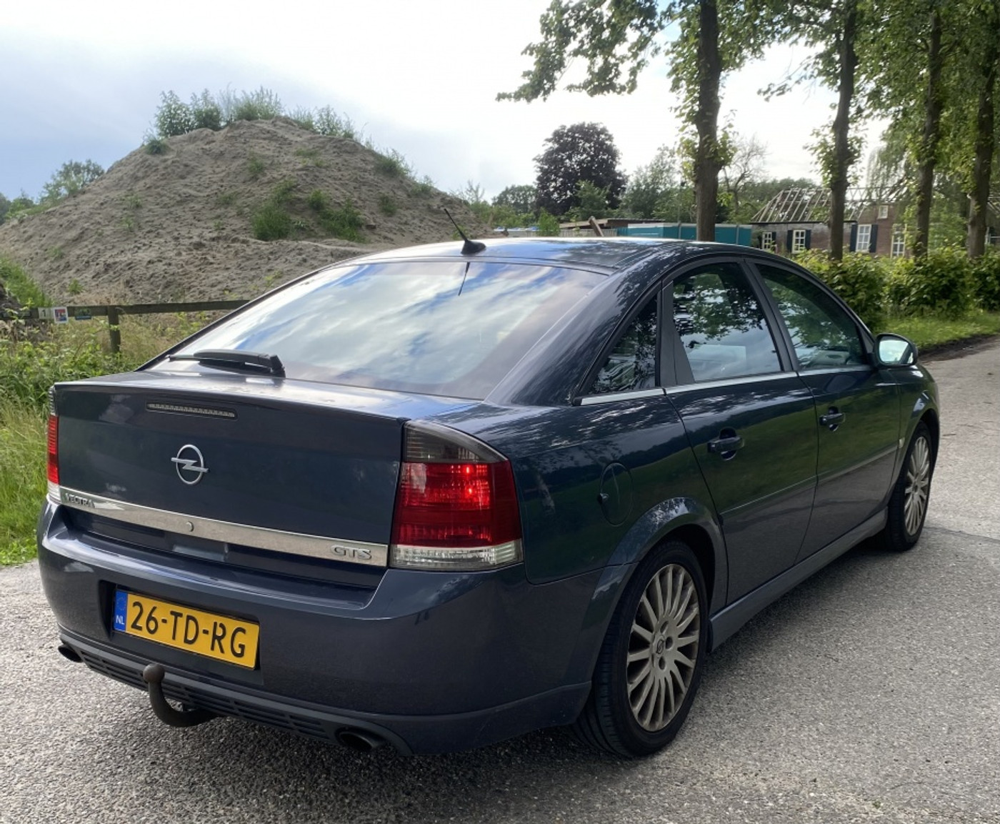 Foto van Opel Vectra GTS