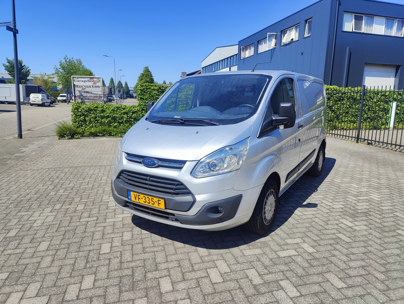 Ford Transit Custom 270 2.2 TDCI Grijs metallic Navi Camera Nette bus 2013 - voorkant