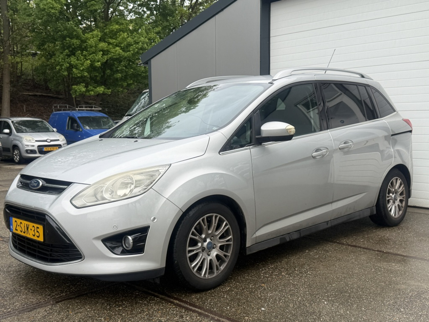 Ford Grand C-max 1.6 Eco. Titanium | Clima | Lm velgen | Cruise | PDC 2011 - voorkant