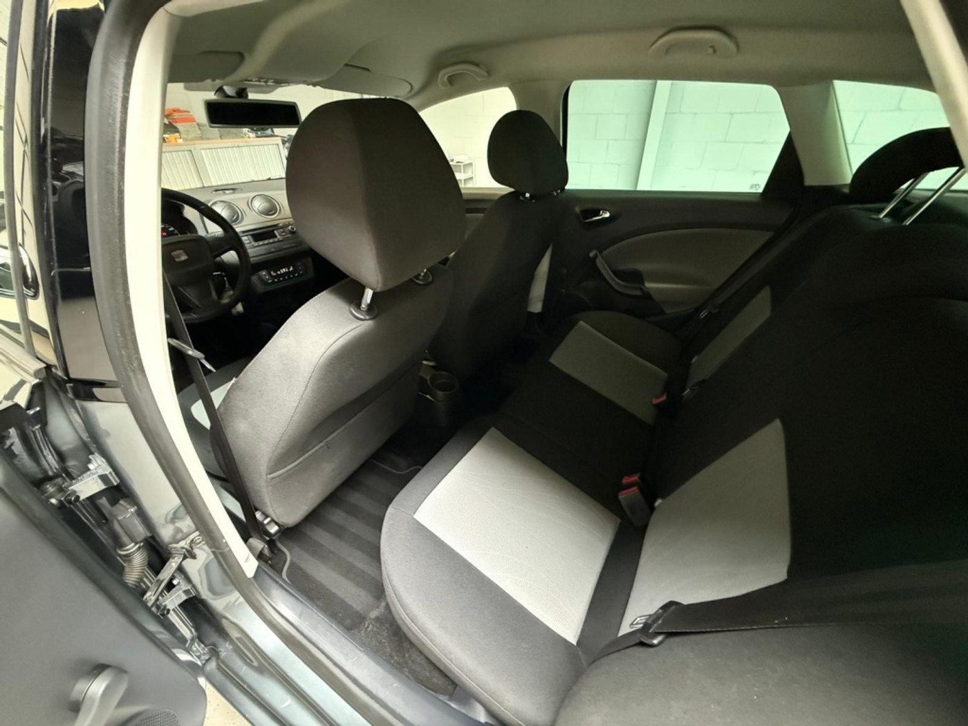 Foto van Seat Ibiza ST