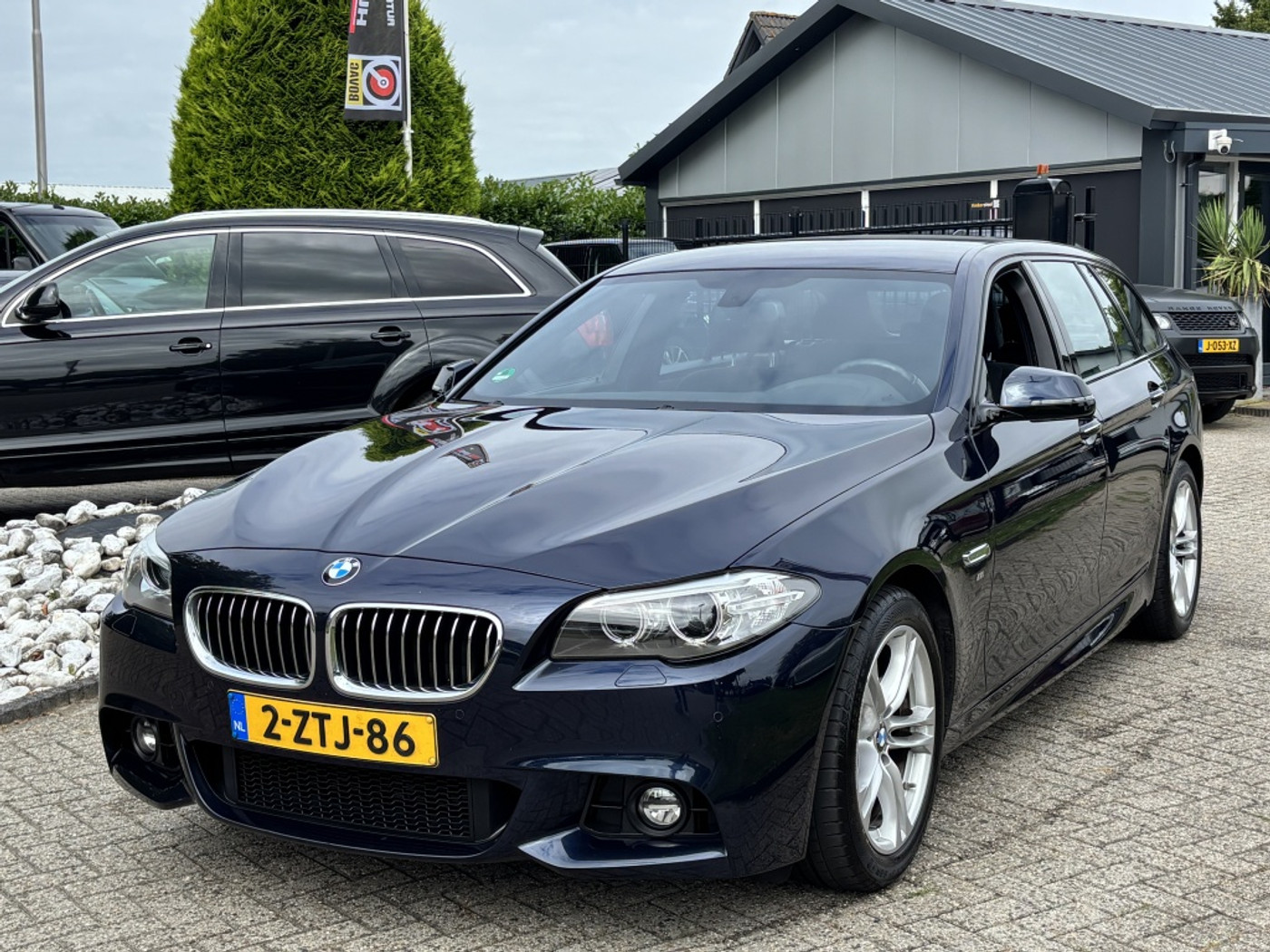 BMW 520d 520D M-Pakket 2015 Dealerauto 1E Eigenaar 2015 - voorkant