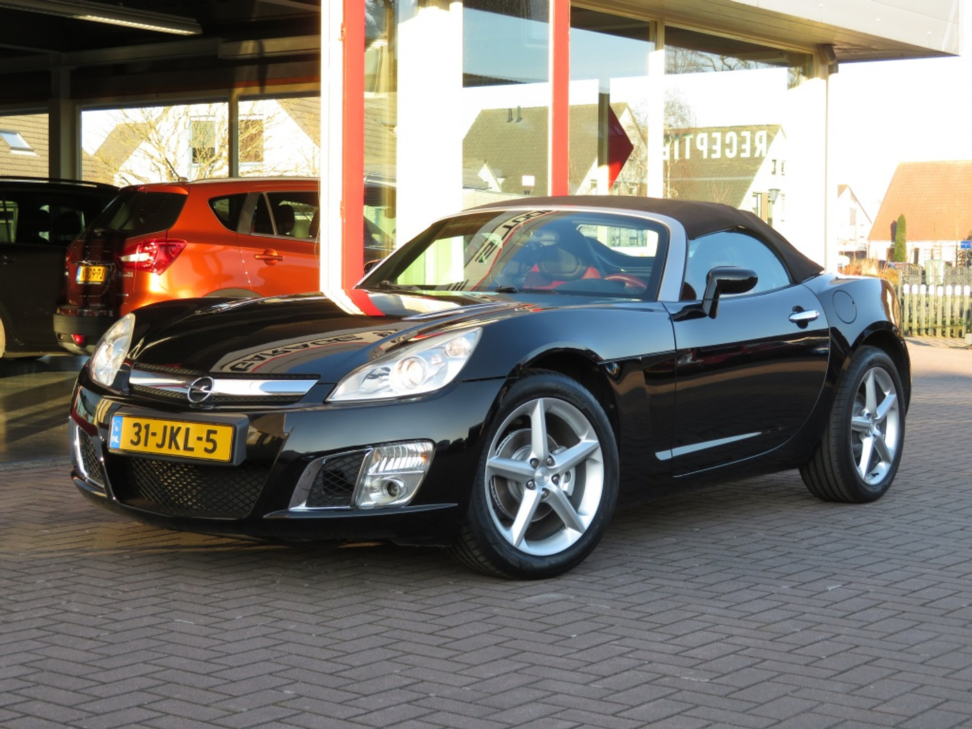 Opel GT 2.0 Turbo ECOTEC 256pk Super nette Staat!!!!! 2009 - voorkant