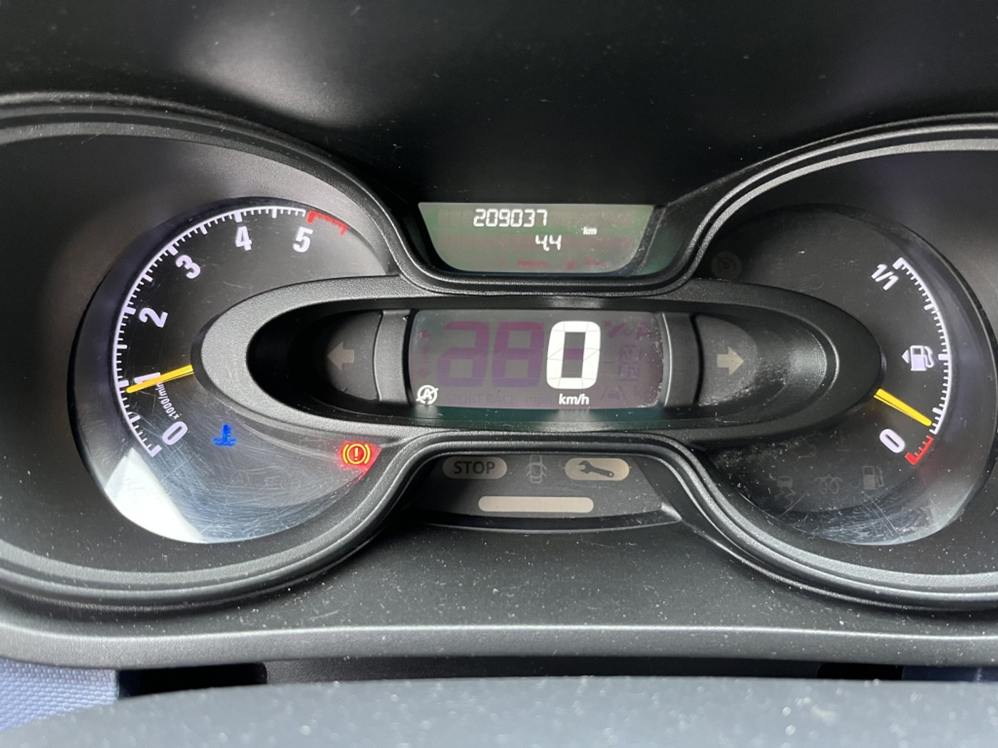 Foto van Opel Vivaro-b