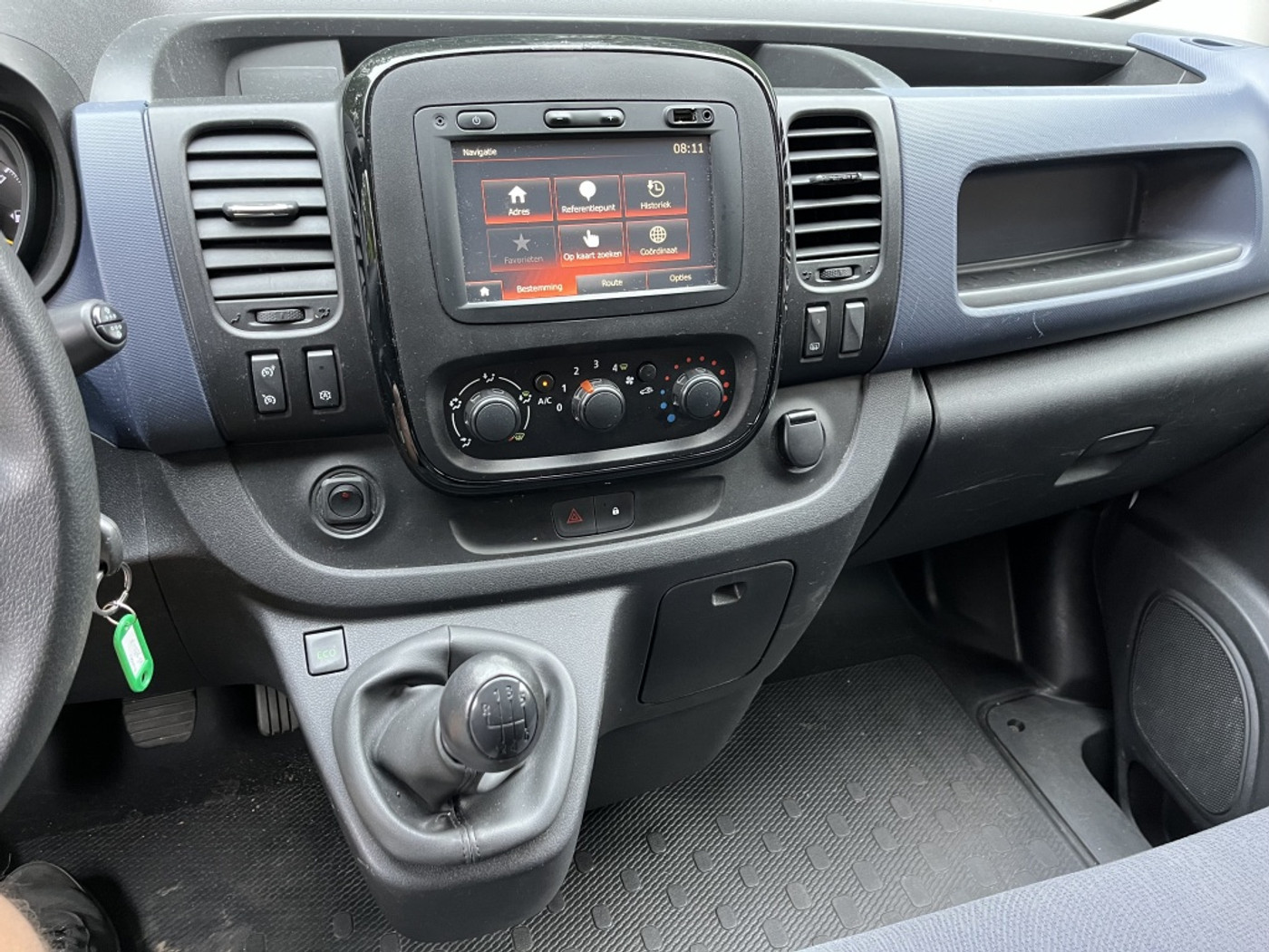 Foto van Opel Vivaro-b
