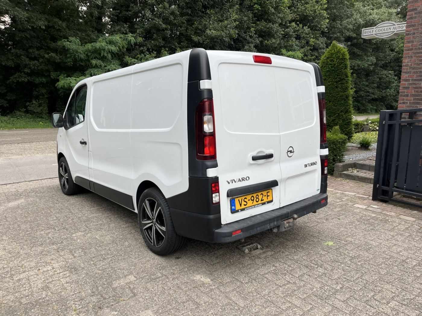 Foto van Opel Vivaro-b