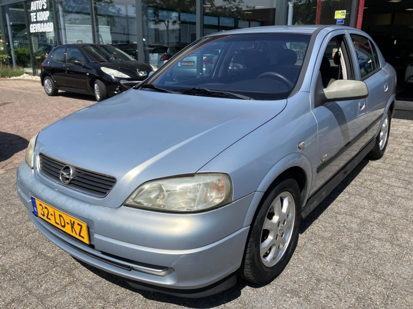 Opel Astra-g-cc 1.6-16V Njoy 76 DKM BJ 2002 !!! 2002 - voorkant