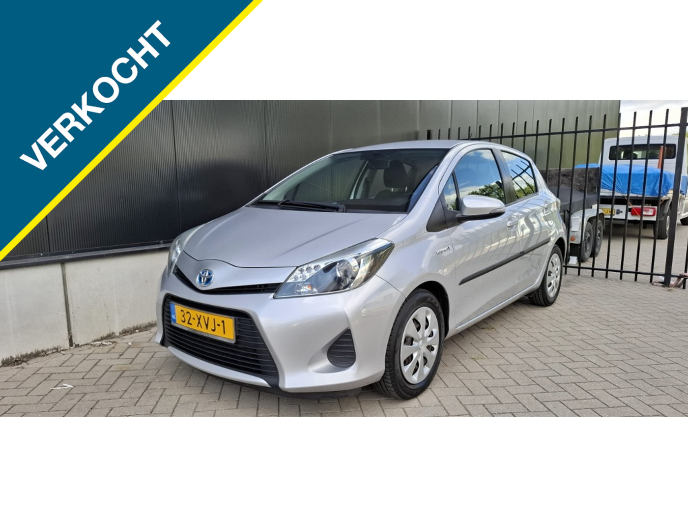 Toyota Yaris 1.5 Full Hybrid Aspiration 2012 - voorkant