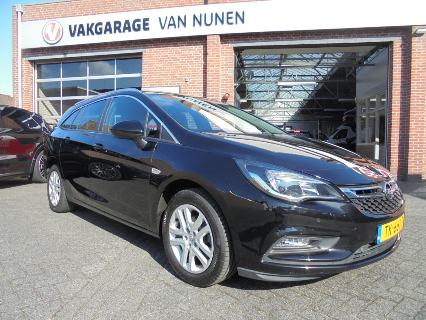 Opel Astra 1.0 Online Edition 2018 - voorkant