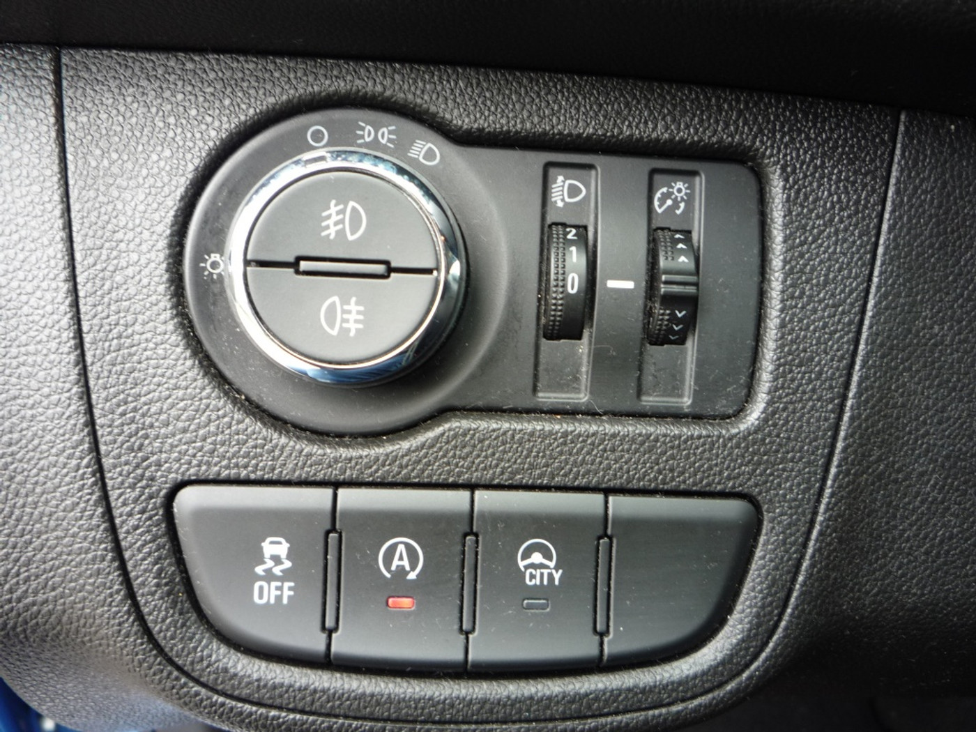 Foto van Opel Karl Rocks / Viva Rocks