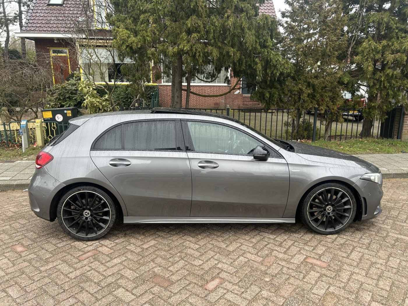 Foto van Mercedes-Benz A 220