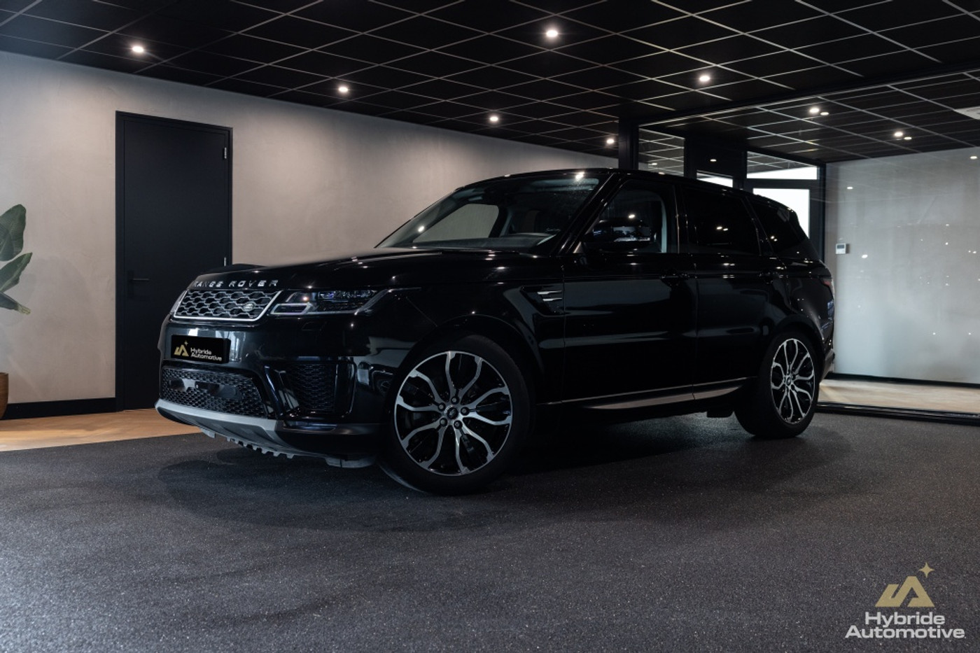 Land Rover Range Rover Sport 3.0 SDV6 SE | Leder | Luchtvering | Pano | Trekhaak | 2018 - voorkant