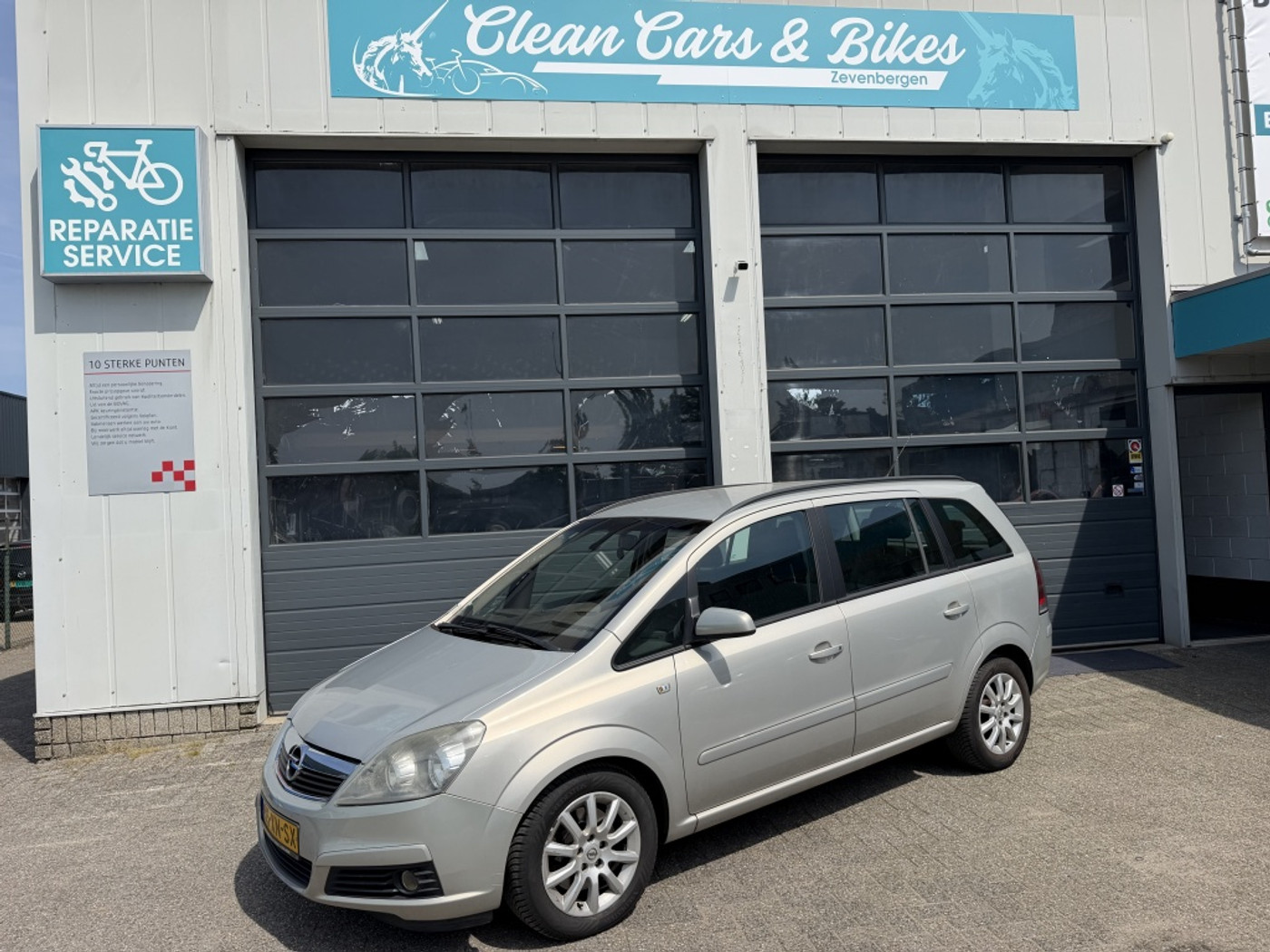 Opel Zafira 2.2 Temptation 2007 - voorkant