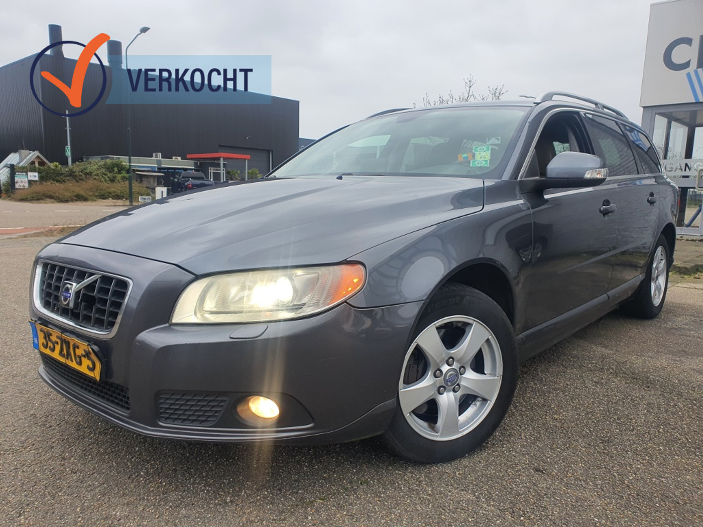 Volvo V70 2.4D Summum AUTOMAAT|LEER|NAVI|XENON|2007 MODEL 2008 2007 - voorkant