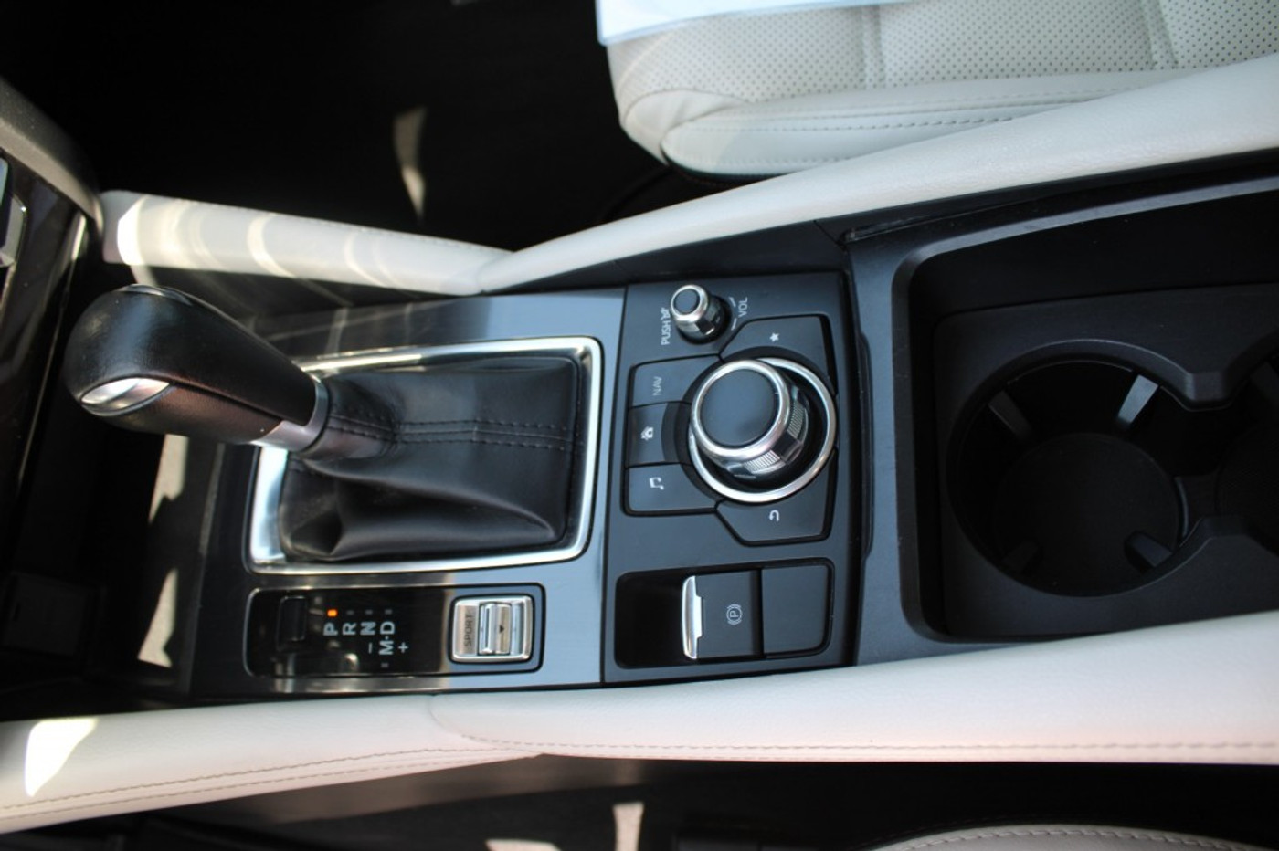 Foto van Mazda Mazda6